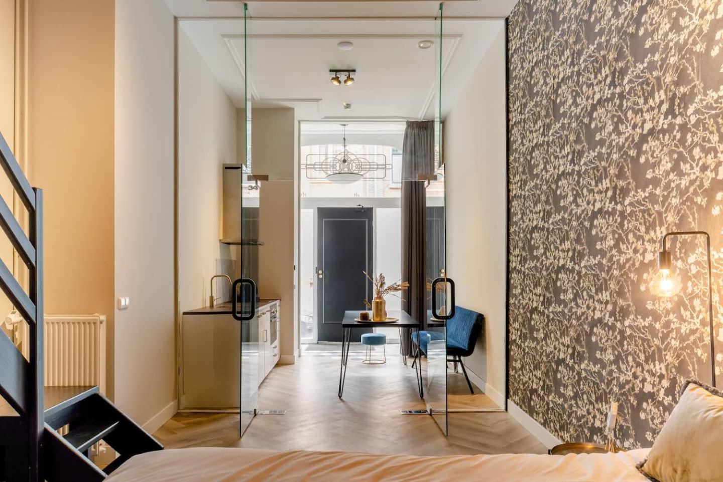 Child Favorite Coach House City Villa Тілбург Екстер'єр фото